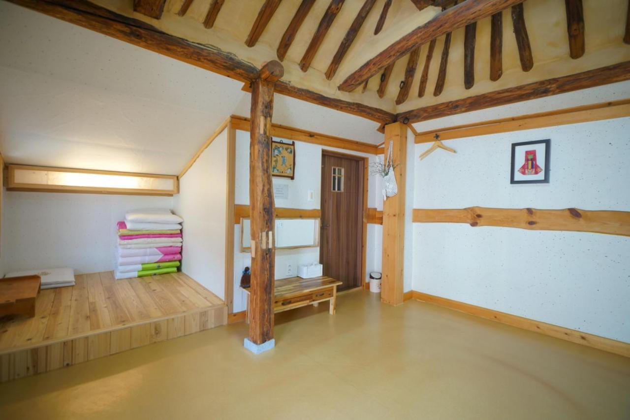 Hanok Madang Jeonju Exterior photo