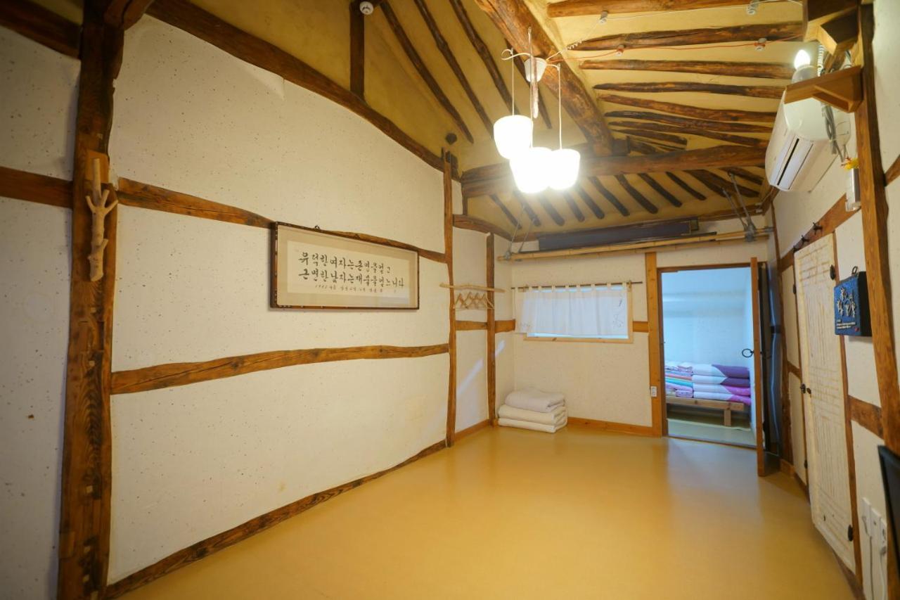 Hanok Madang Jeonju Exterior photo